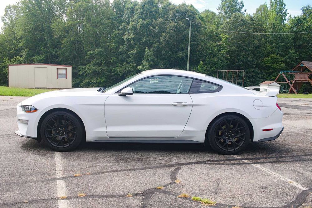 Ford Mustang EcoBoost Premium      2019