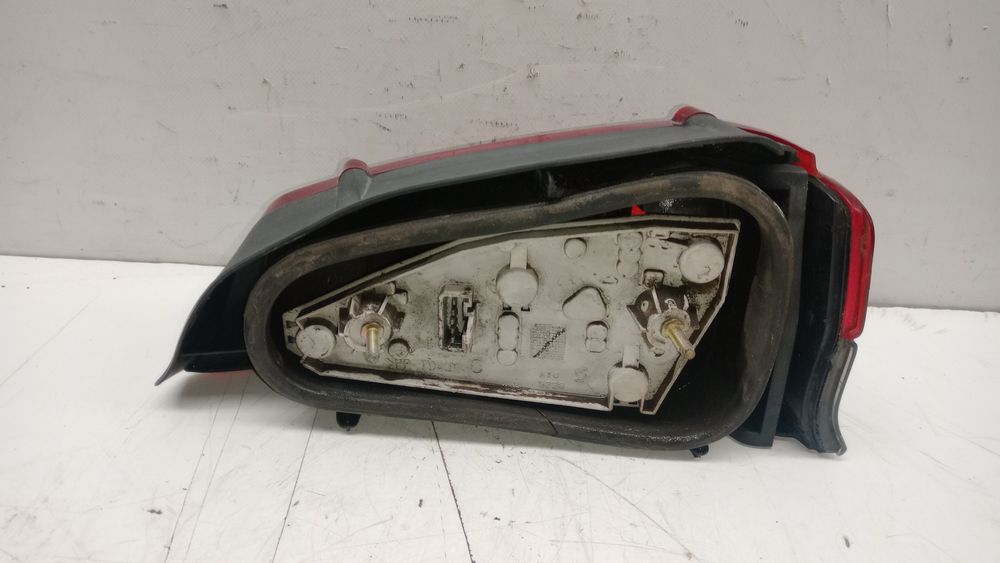 Farolim esquerdo PEUGEOT 106 I (1A, 1C)