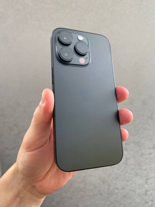 Продам Iphone 14 pro