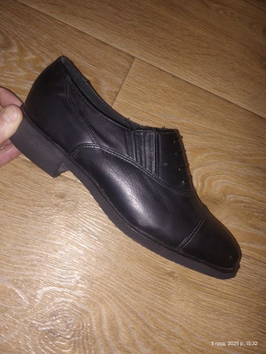Туфлі чоловічі кожані