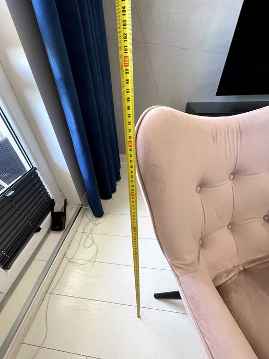 Fotel uszak welurowy VICKY Kare Design różowy