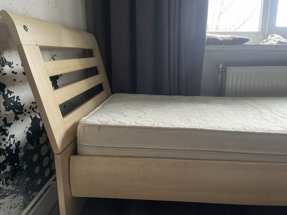 Кровать односпальна