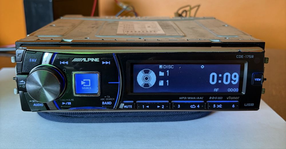 Alpine CDE-175 R