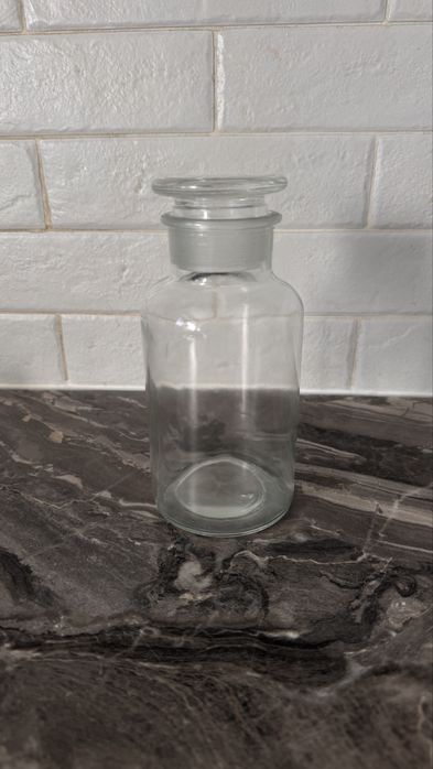 Банка стекло с крышкой