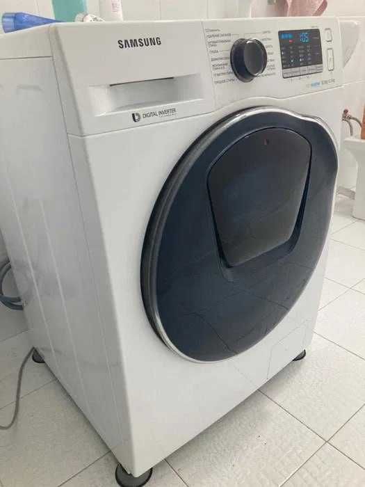 стиральная / сушильная машина Samsung AddWash