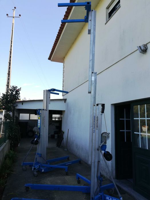 Venda de Elevadores de Carga Genie SLA20