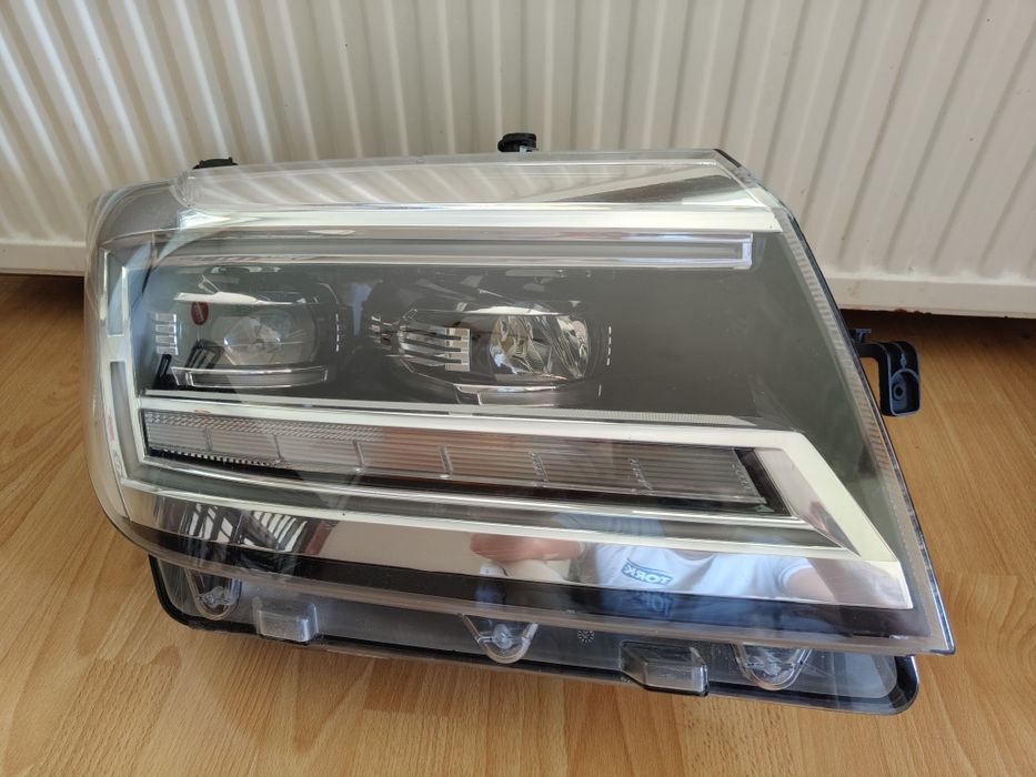 VW Crafter MAN TGE lampa prawa full led 7C1941036B