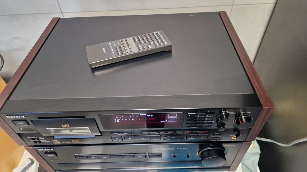 Sony DAT DTC-57ES