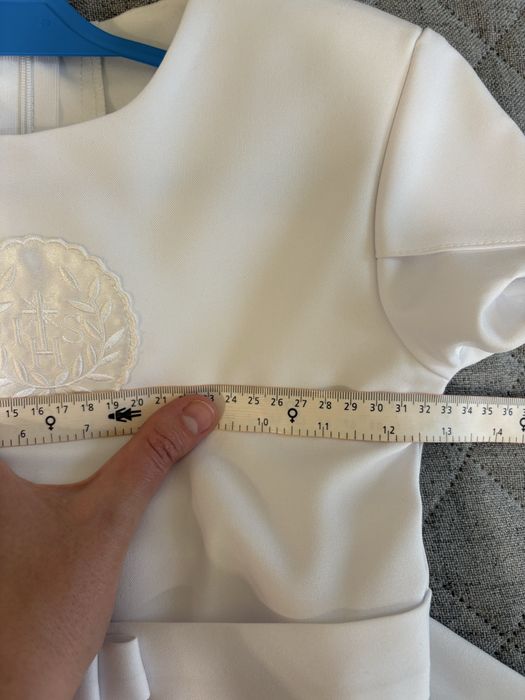 Sukienka komunijna 134 biała prosta z bolerkiem