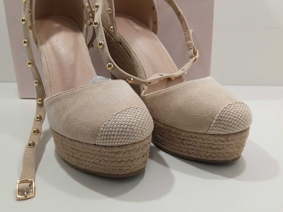 Buty damskie  Firmy DeeZee roz 39