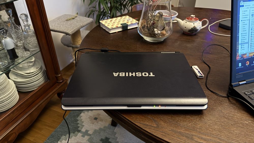 Laptop toshiba sattelite L40 - 14H