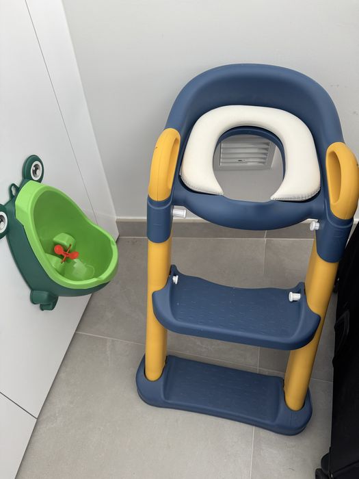 Carrinho e cadeirinha bebé