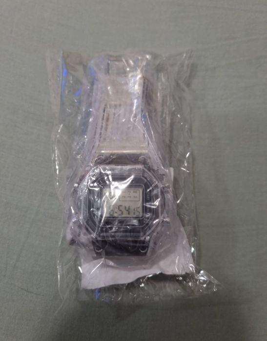 Zegarek Elektroniczny Retro, lata 80te -