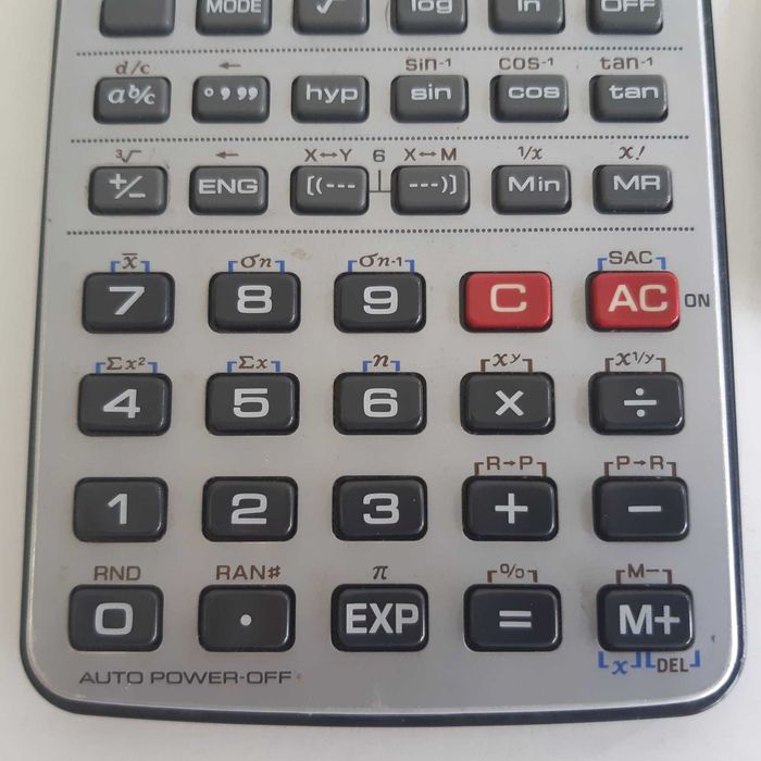 Retro Calculadora Científica Casio fx-82LD Funcional
