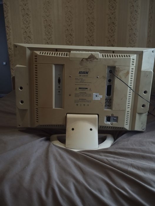 Телевизор BBK LT2008S 20″ LCD