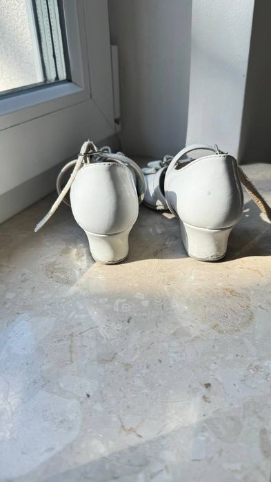 Buty taneczne dla dziewczynki