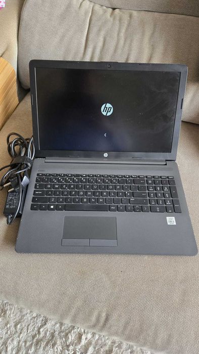 Portatil HP i5 10a Geração i5 1035G1 com 16Gb de Ram e 256Gb Disco M2!