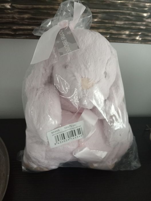 Peluche coelho com mantinha 100 x 75 cm