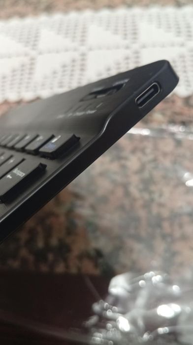 Teclado pequeno sem fios a bateria novo por estrear