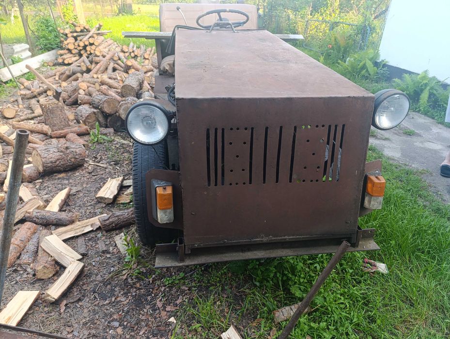 Трактор самоклеп