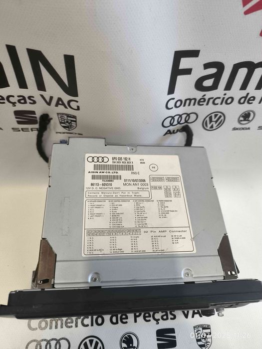 Rádio / Auto Rádio - 86113-60V310 - AUDI A3 (8P1)
