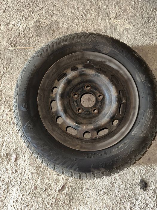 Продам комплект зимових коліс R15 195/65 на сталевих дисках