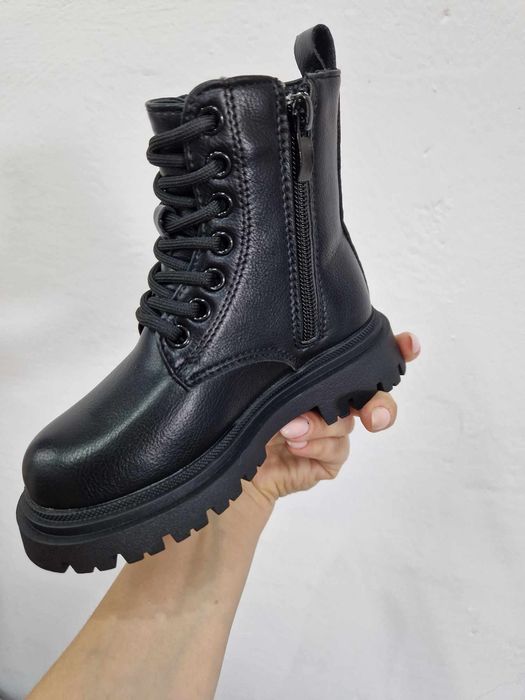 Czarne matowe kozaki ocieplane botki buty zimowe r. 28 (17,5 cm)