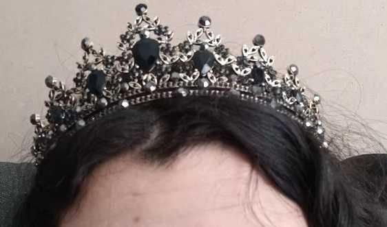 Ślubny czarny didem, tiara, korona na bal.