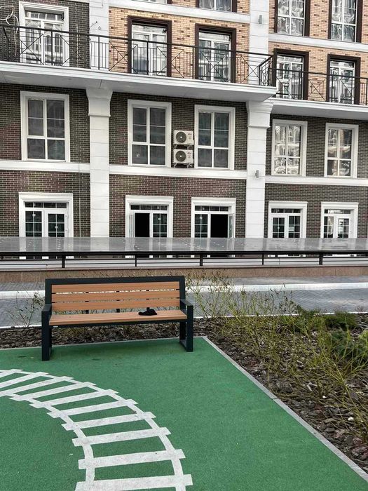 комерційна нерухомість з орендарем