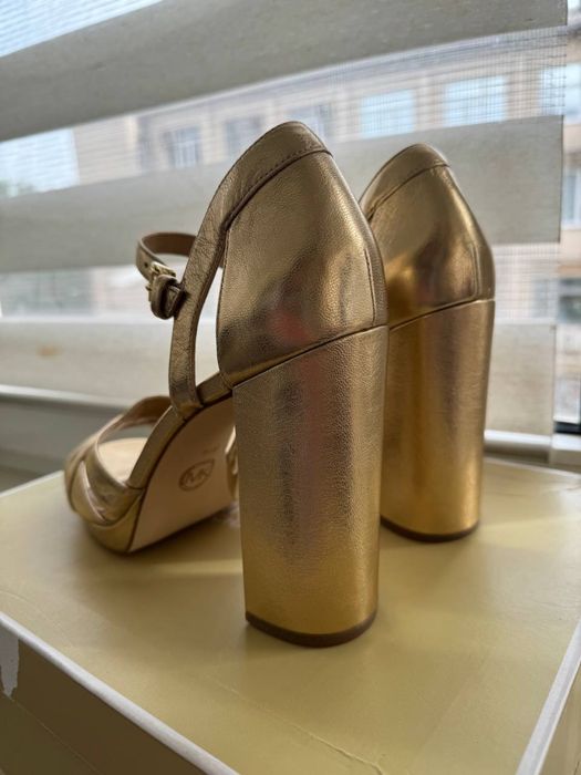 Босоножки Michael Kors