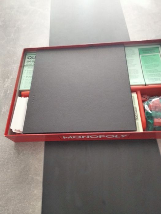 Vendo jogo Monopoly urgência