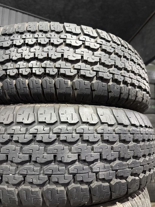 Шини резина 235/75/15 r15 Bridgestone пара всесизонка