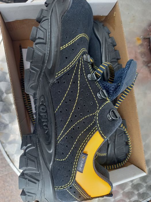 Sapatos de segurança nr 43