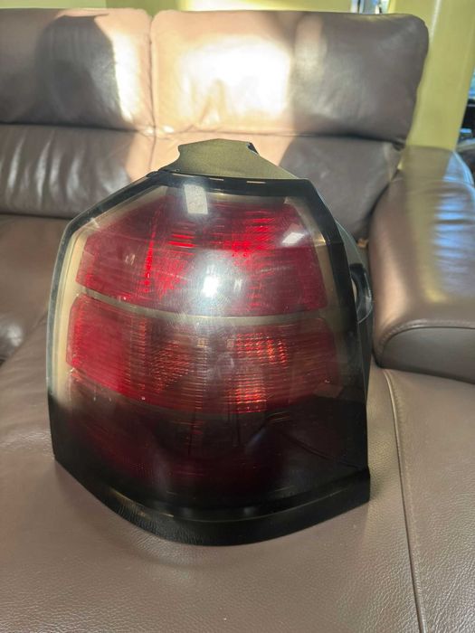 Przyciemniane lampy tylne Opel Zafira B 2006