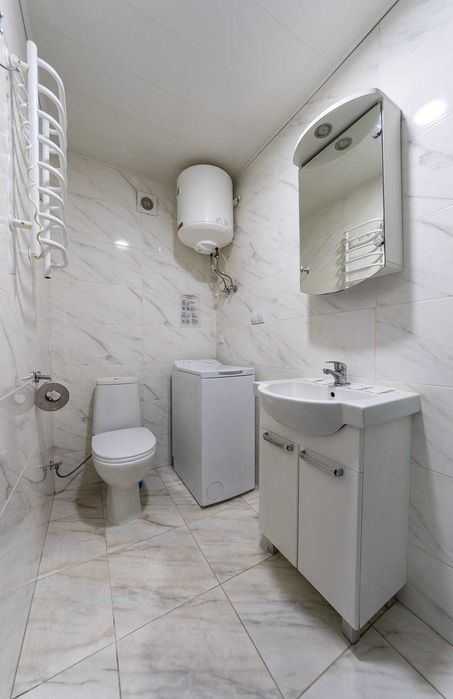 Сучасні апартаменти в новому ЖК, біля метро, у будинку з Укриттям!