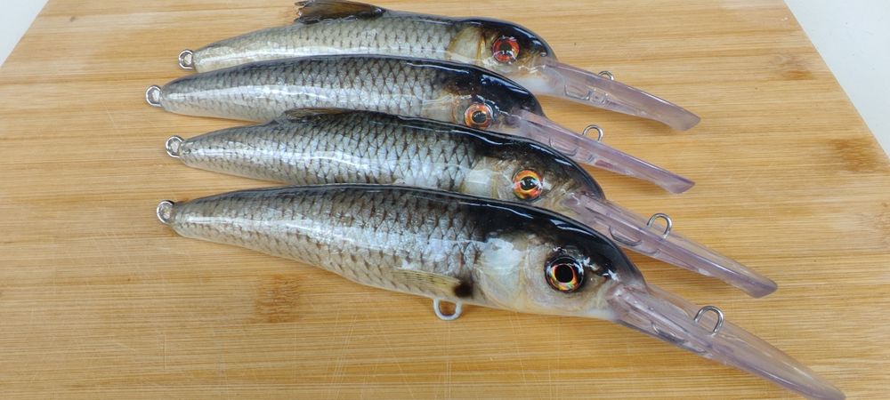 Wobler oklejony skóra Natural Fish 16cm 70g cast trolling