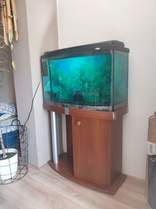 Sprzedam akwarium 140 litrów