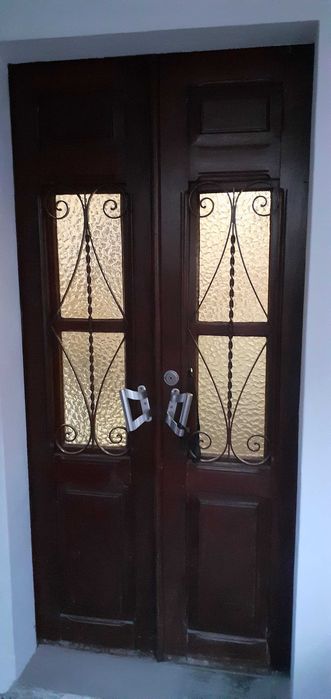 Porta antiga em madeira tropicale maciça