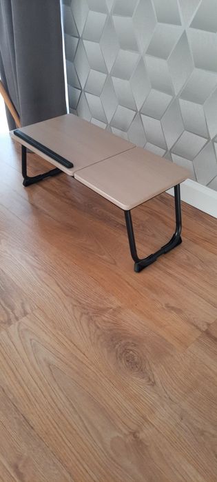 Stolik pod laptop regulowany