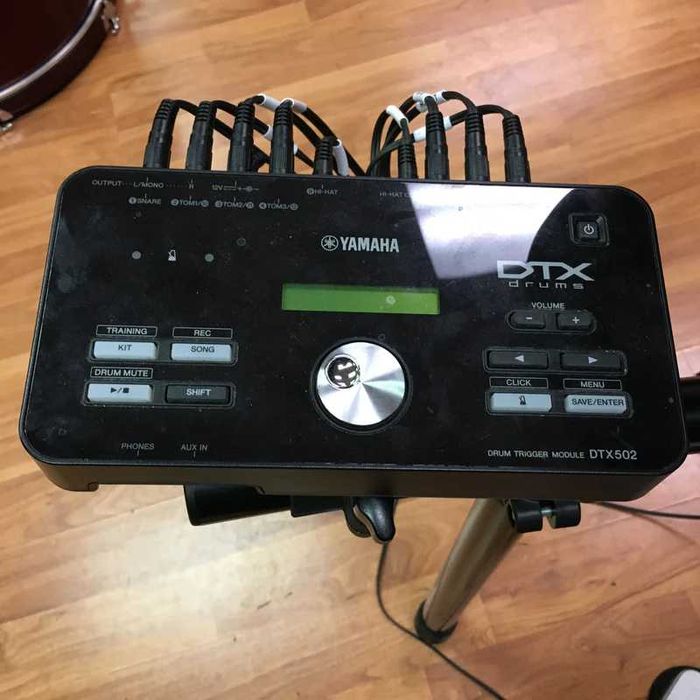 Yamaha DTX562K Digital Electronic Drum Set DTX-562K DTX 502 Series