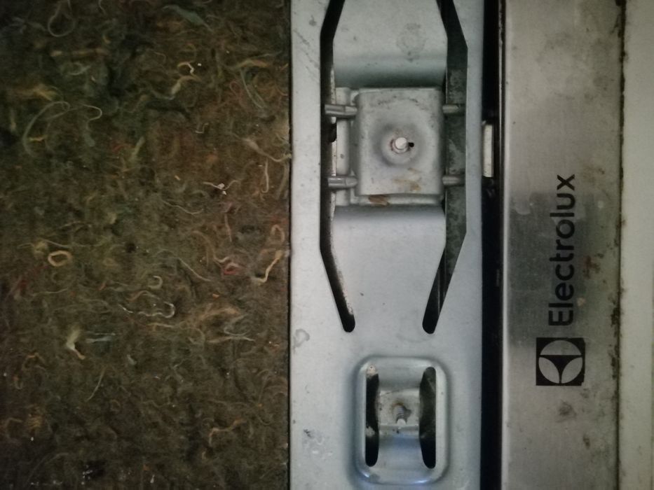 Maquina de lavar loiça Electrolux não funciona para peças ou reparação