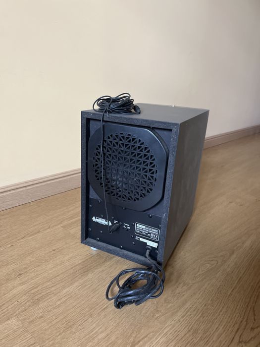 Subwoofer Teac Funciona