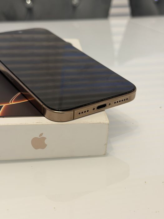 iPhone 16 Pro Max 256 gb 88% baterii