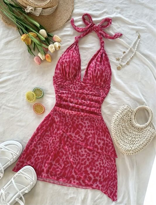 Літня сукня з відкритою спиною