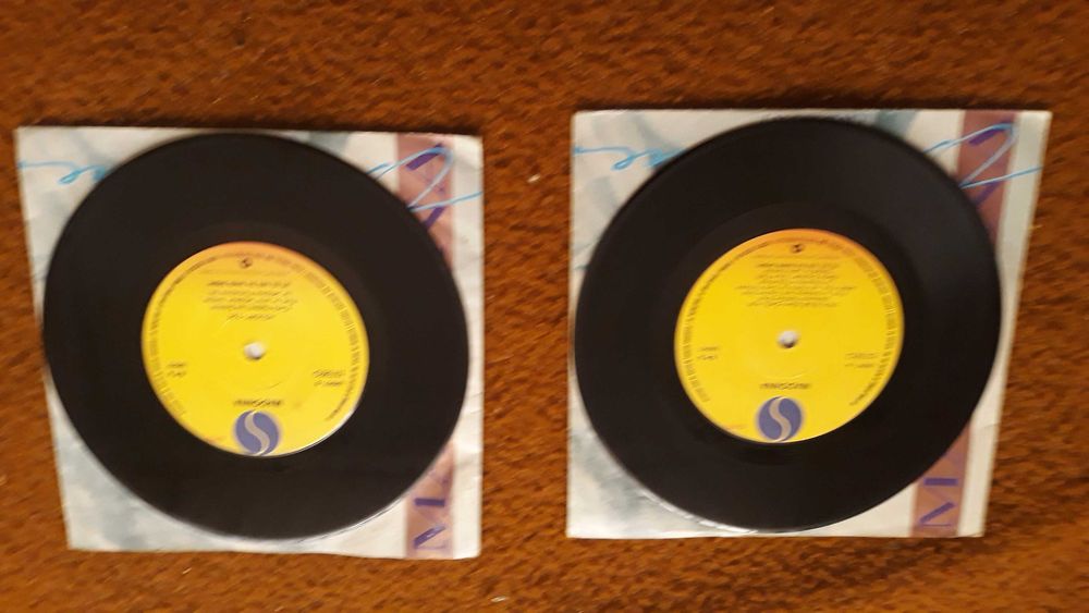 2 singles Madonna - True Blue ( Remix ) - portes incluídos