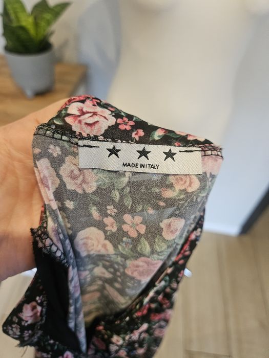 Kwiaty sukienka na dlugi rękaw s made in italy