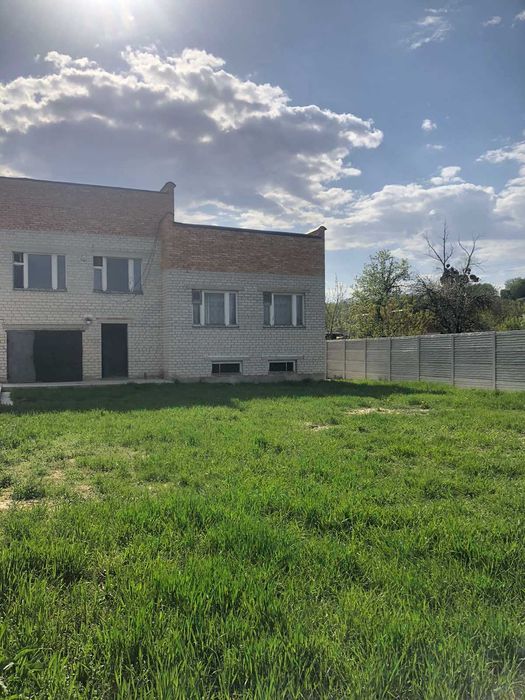 Продається будинок та земельна ділянка в Сем’янівці( Кротенки)