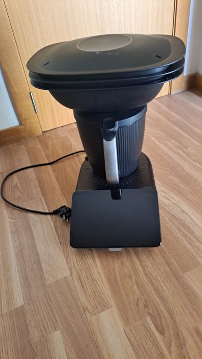 Robo de cozinha Bimby TM7
