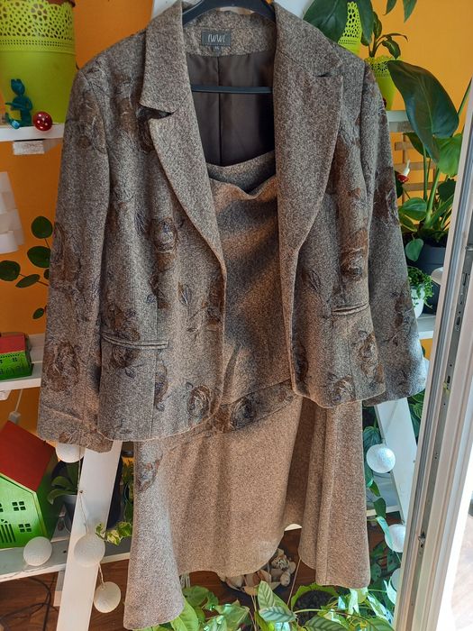 Kostium dwu częściowy jesienny roz.46