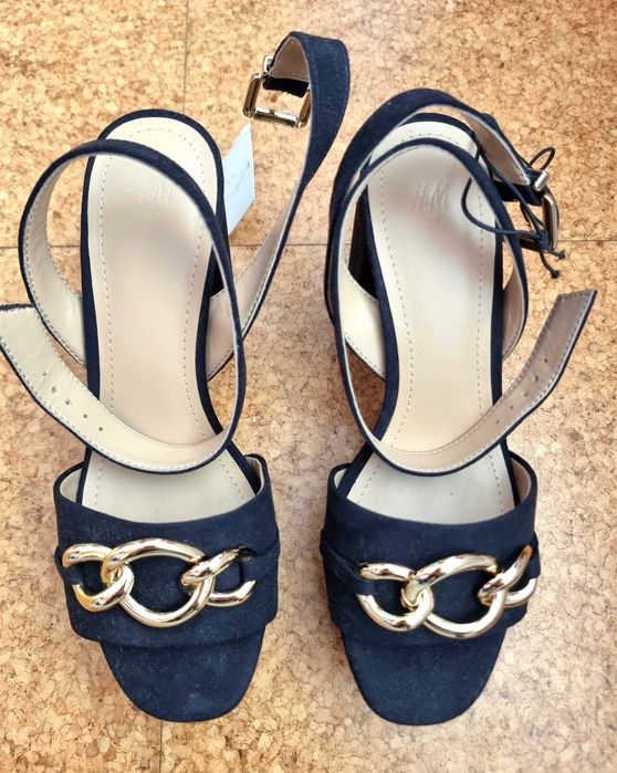 Black and Gold High-Heeled Sandals from H&M, Size 37 – New with Tag64284099761283121